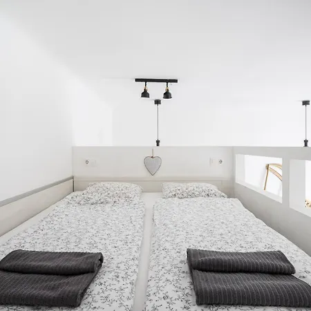 Eiffel Appartement *