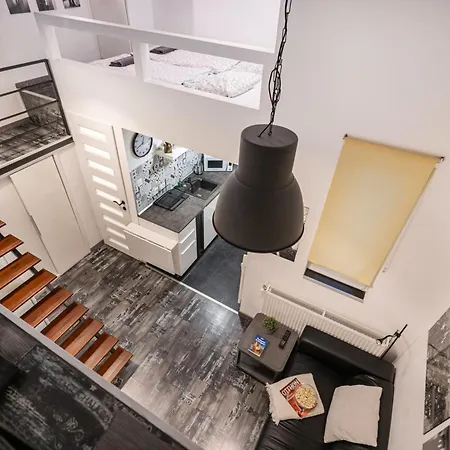 Eiffel Apartamento *